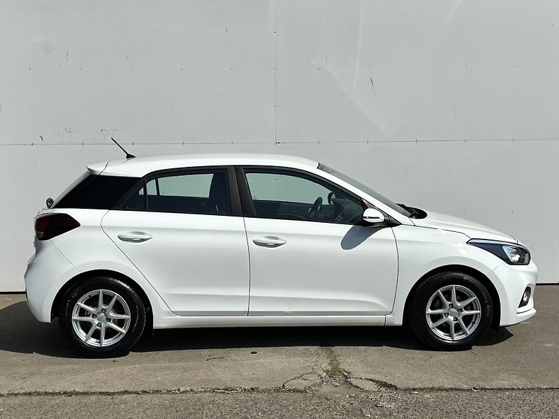 Hyundai i20 1.25 i 55kW Family+ Club - fotka 3 z 20