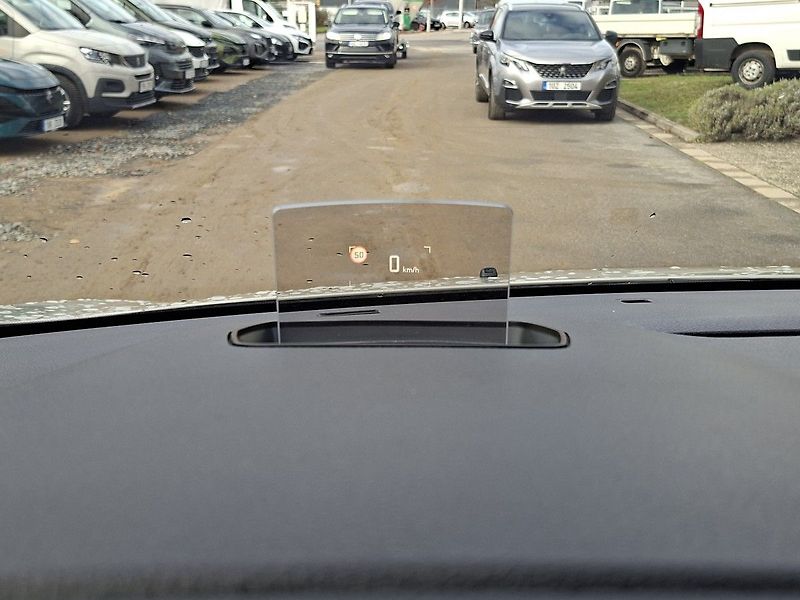Peugeot Traveller LONG ALLURE 2,0 BHDI 180k EAT8 - fotka 19 z 25