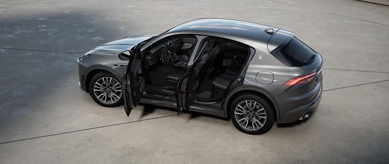 Maserati Grecale (2026) 300 HP *Ventilace*Matrix* - fotka 8 z 8