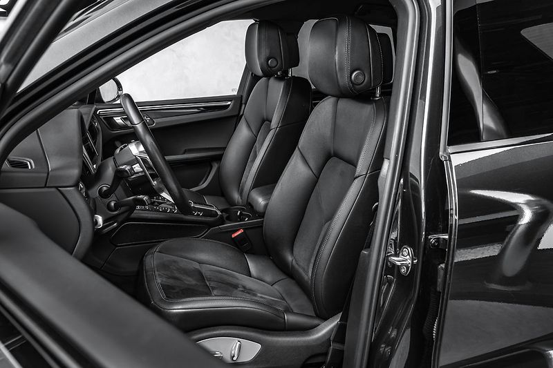 Porsche Macan S Sport Chrono Vzduch - fotka 14 z 23