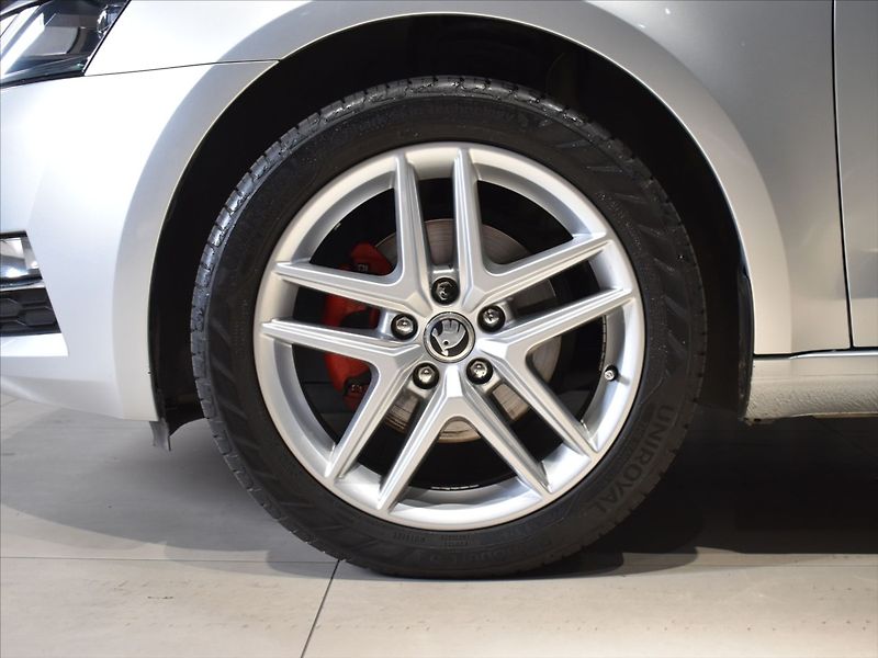 Škoda Octavia 2,0 2,0TDi Style Tažné,Canton - fotka 7 z 21