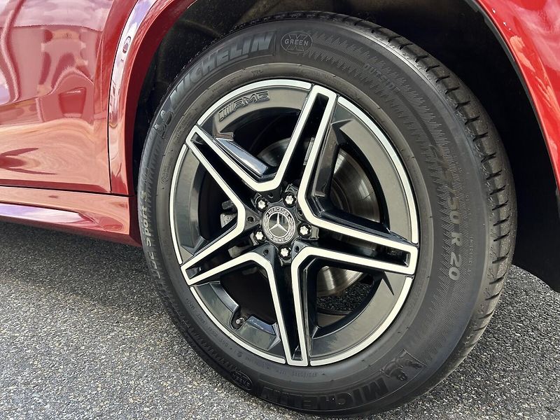 Mercedes-Benz GLE 400d 4MATIC AMG Coupe - fotka 11 z 36