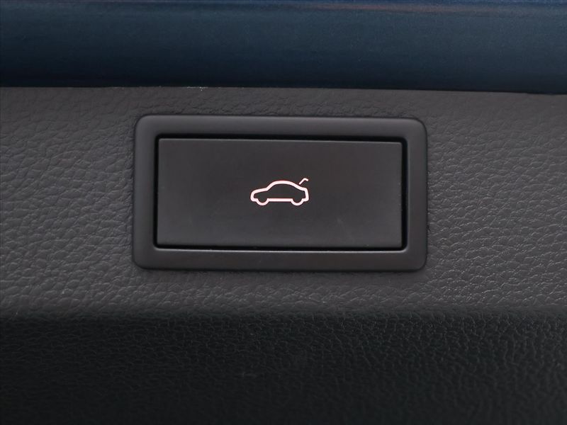 Škoda Karoq 1,5 TSI 110kW DSG Matrix DPH - fotka 10 z 34