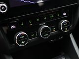 Škoda Octavia 1,6 TDi 85 kW Style Tažné Klim - náhled 21