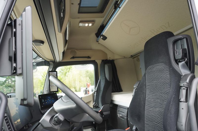 Mercedes-Benz Actros (2022) 2545 MP5 / 90 tho. km / crane - fotka 16 z 24