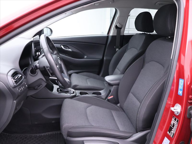 Hyundai i30 1,0 T-GDI Automat CZ Smart DPH - fotka 10 z 31