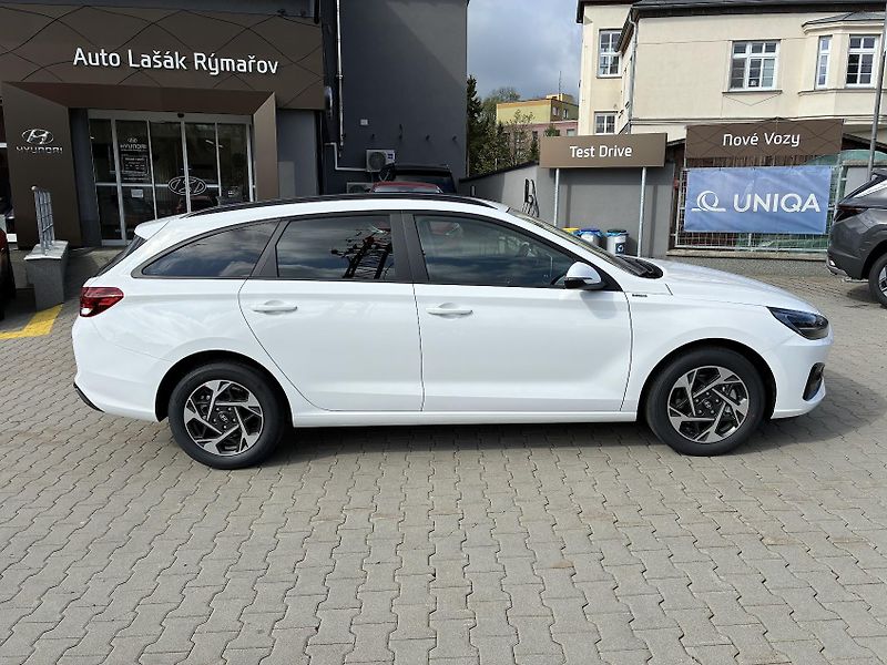 Hyundai i30 1.0 TGDI SMART NOVÉ - fotka 2 z 19