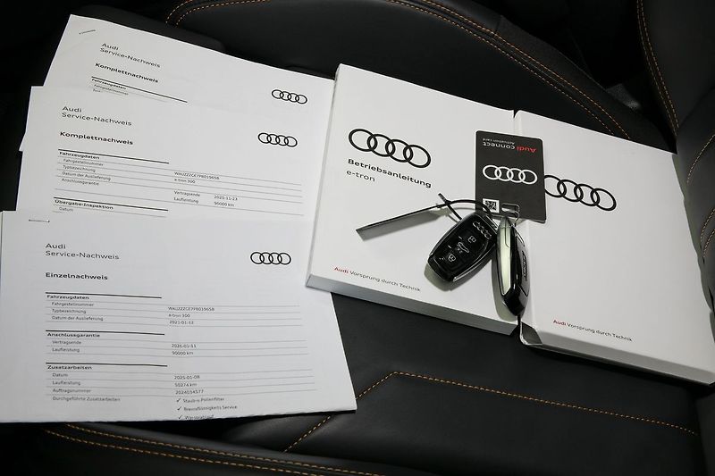 Audi e-tron 55 300kW Sline BlackEd Pano TZ - fotka 44 z 44