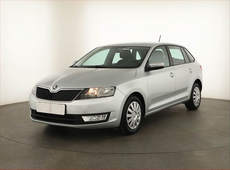 Škoda Rapid (2017) 1.2 TSI - fotka 2 z 12
