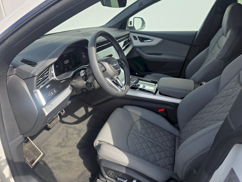 Audi Q8 (2025) SUV 50 TDI quattro - fotka 8 z 26