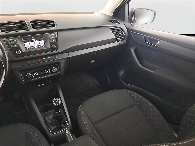 Škoda Fabia (2015) 1.4 TDI, Tempomat - fotka 8 z 15