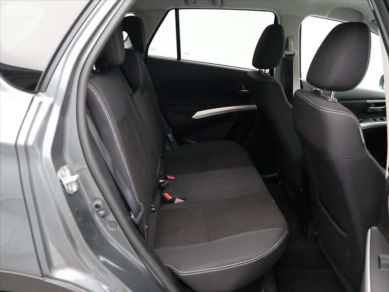 Suzuki SX4 S-Cross 1.4 BoosterJet 103kW Premium A - fotka 13 z 32