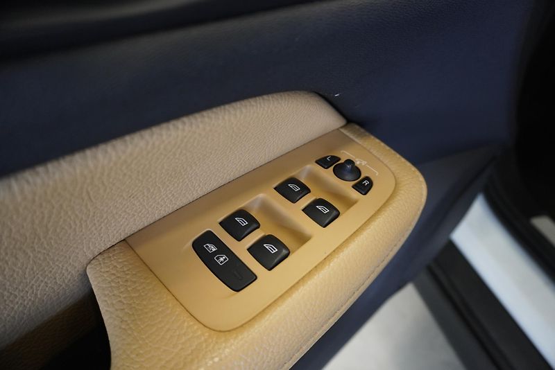 Volvo V60 (2019) CROSS COUNTRY 2,0 D4 AWD AUT. - fotka 15 z 33