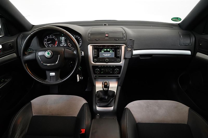Škoda Octavia - fotka 5 z 24