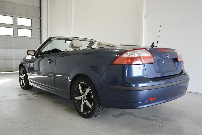 Saab 9-3 9-3 2,0T AUT. - fotka 9 z 34
