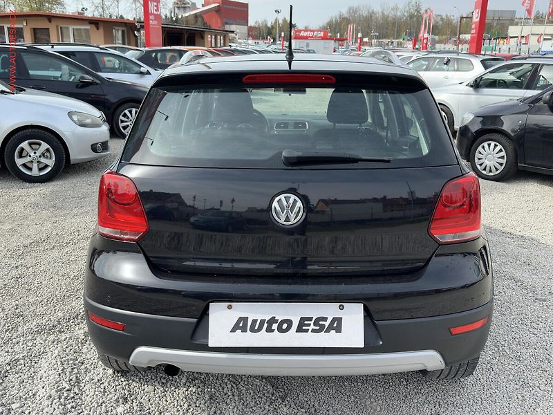 Volkswagen Polo (2011) 1.4 i, AC, temp - fotka 5 z 19