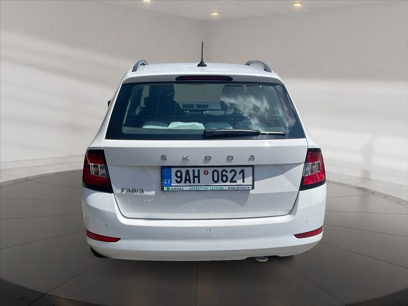 Škoda Fabia 1,0 TSI 70 Ambition 5d - fotka 5 z 11