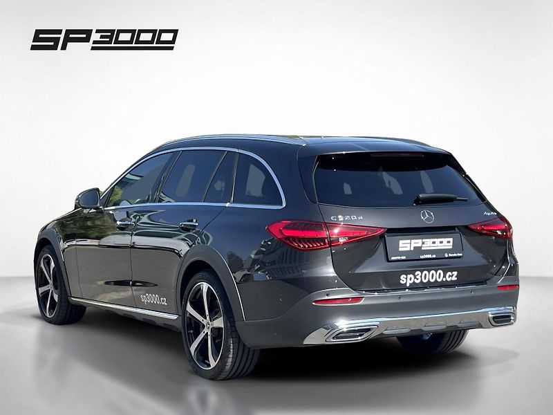 Mercedes-Benz Třídy C 220d 4MATIC All-Terrain - fotka 3 z 38