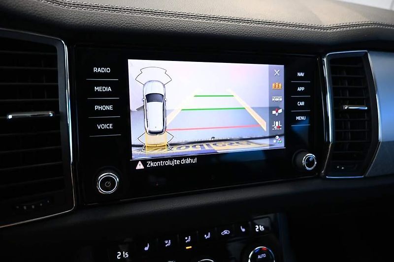 Škoda Kodiaq (2022) 2.0 DSG Matrix LED ACC Tažné K - fotka 15 z 36