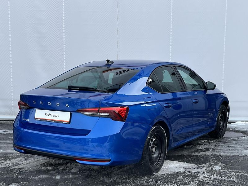 Škoda Octavia 2.0TDi 85kW Selection - fotka 2 z 23