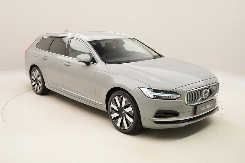 Volvo V90 T6 AWD RECHARGE CORE REZERVACE - fotka 17 z 60