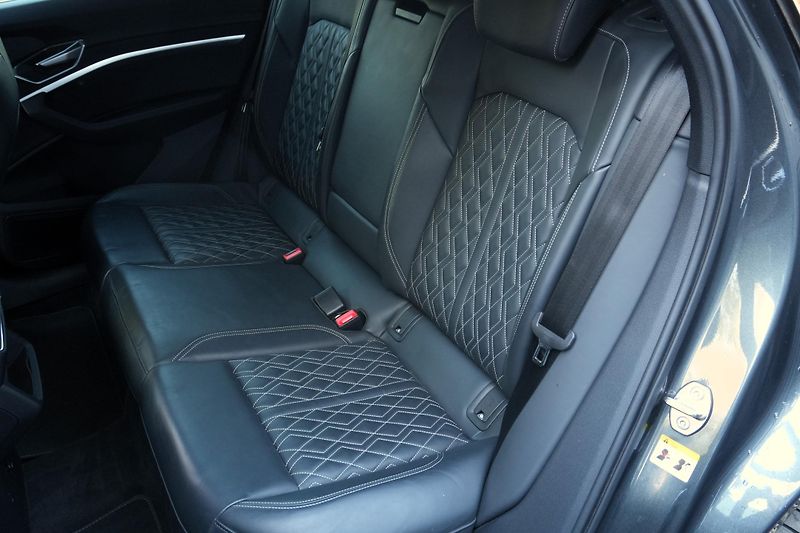 Audi e-tron S 370 kW Quattro, SoH 95,6%  - fotka 33 z 39