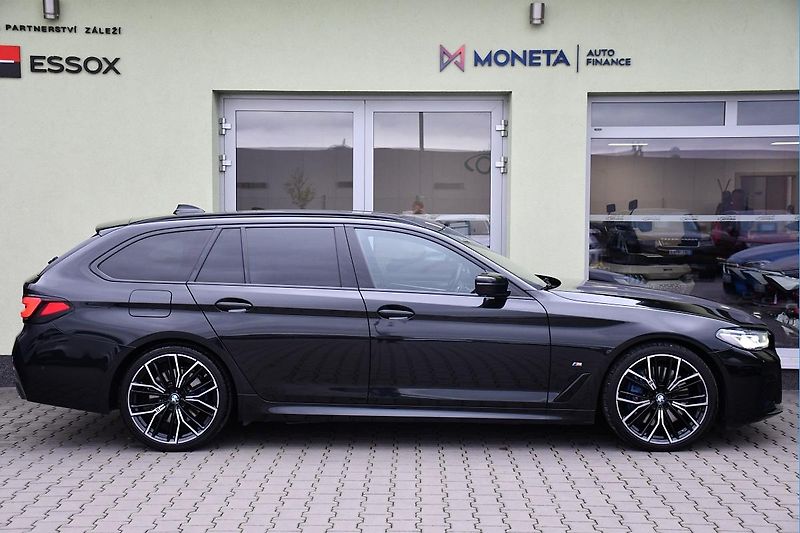 BMW Řada 5 530d xD M-SPORT LASER  - fotka 12 z 46