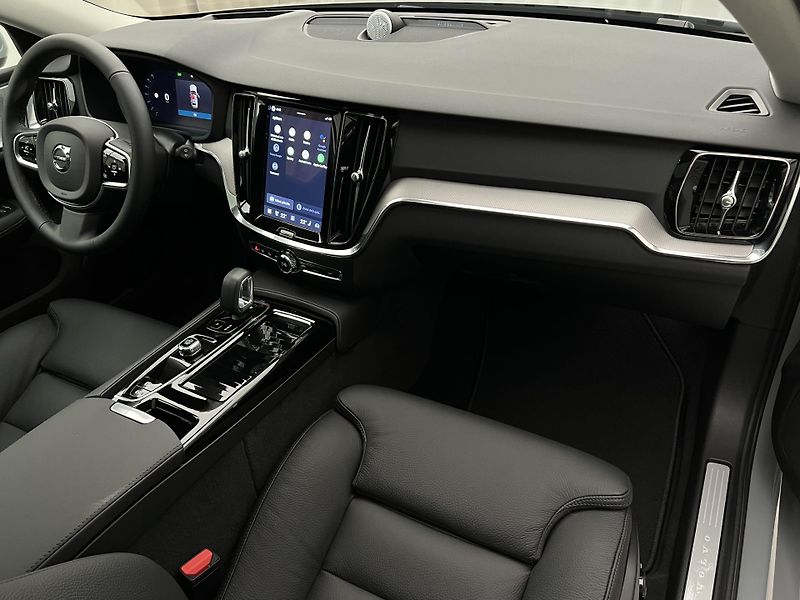 Volvo V60 (2026) T8 BRIGHT PLUS AUT - fotka 19 z 45