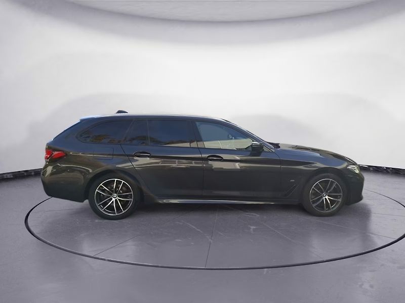 BMW Řada 5 520d xDrive M-Sport HuD ACC - fotka 4 z 13
