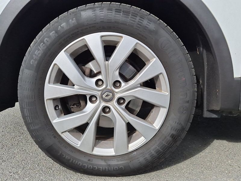 Renault Kadjar Limited 1.3TCE 103KW - fotka 20 z 23