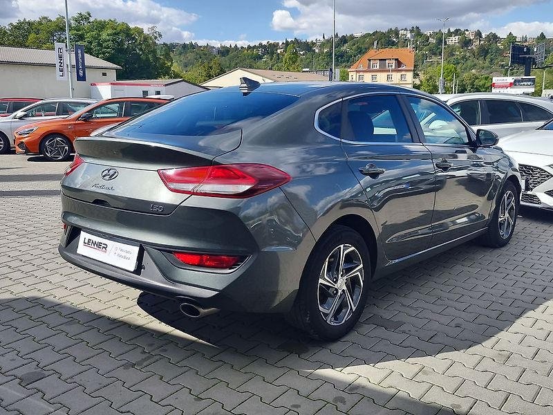 Hyundai i30 1.5 T-GDI/117kW Smart DCT - fotka 5 z 33