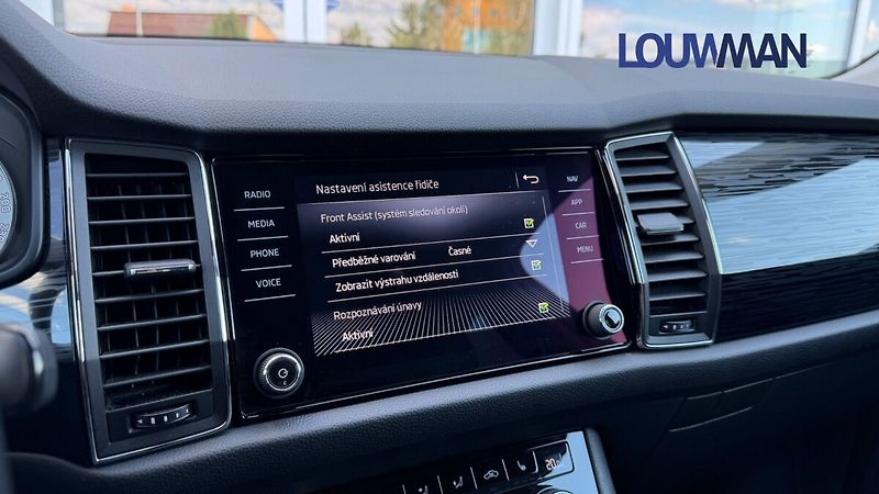 Škoda Kodiaq 2,0 DSG STYLE PLUS AWD - fotka 8 z 32