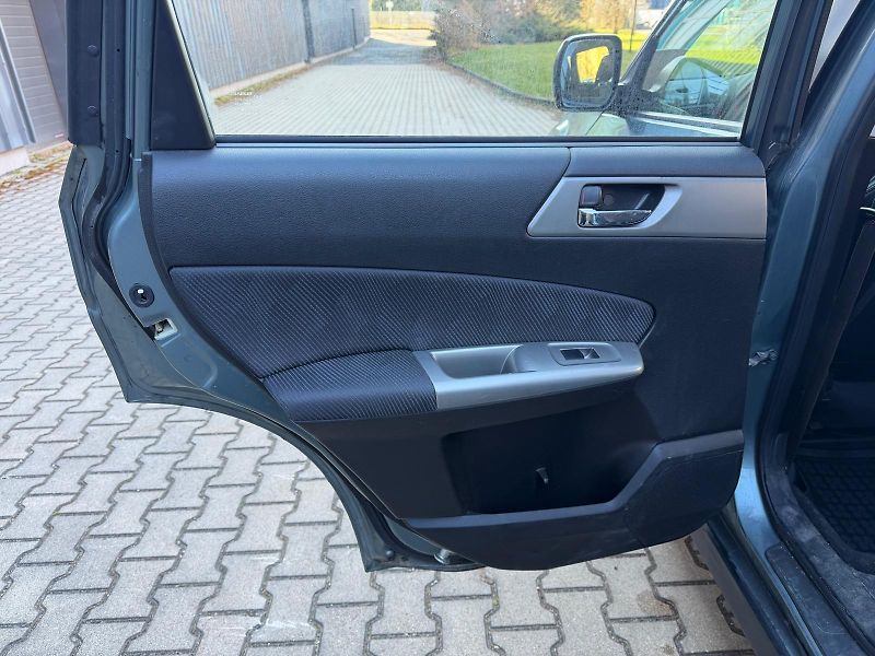 Subaru Forester 2,0 X 4WD / LPG/  - fotka 11 z 31