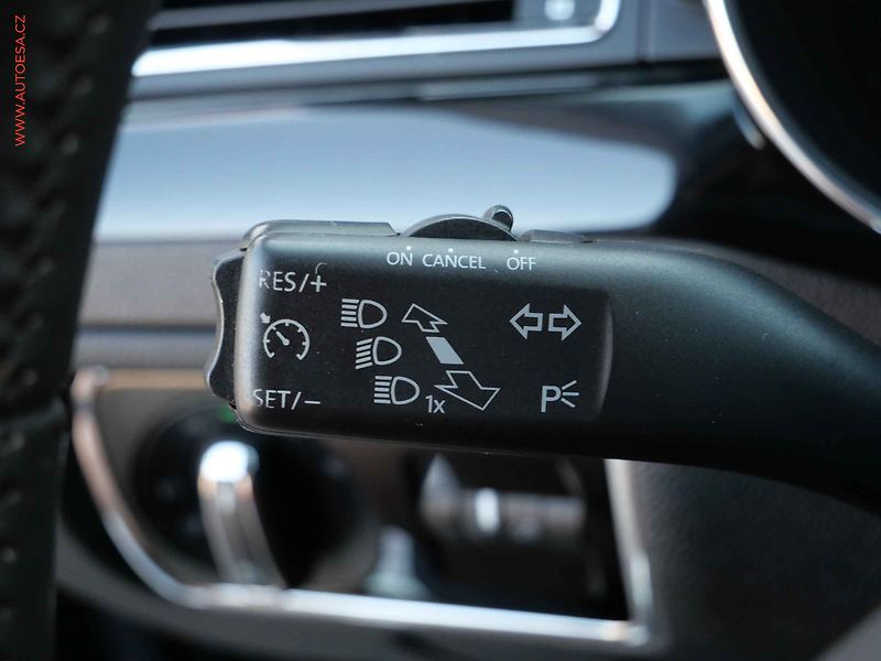 Škoda Superb (2012) 3.6 FSi 4x4, ČR, L&K, DSG - fotka 14 z 33
