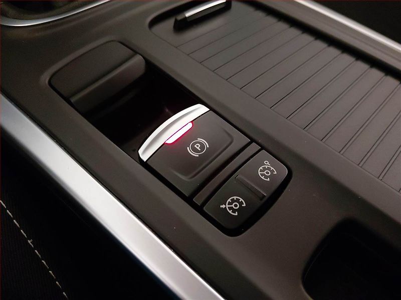 Renault Mégane (2019) Limited 1.3 TCe, Serv.kniha - fotka 17 z 21