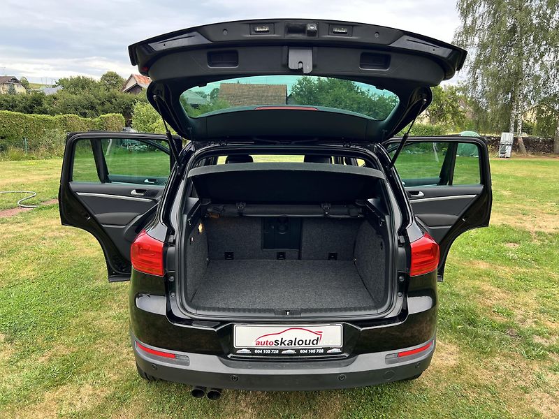 Volkswagen Tiguan 2.0TDI 103KW,4x4,SPORT,LOUNGE - fotka 29 z 49