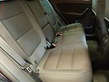 Volkswagen Golf Plus (2011) 1.6 TDI, Klima - náhled 14