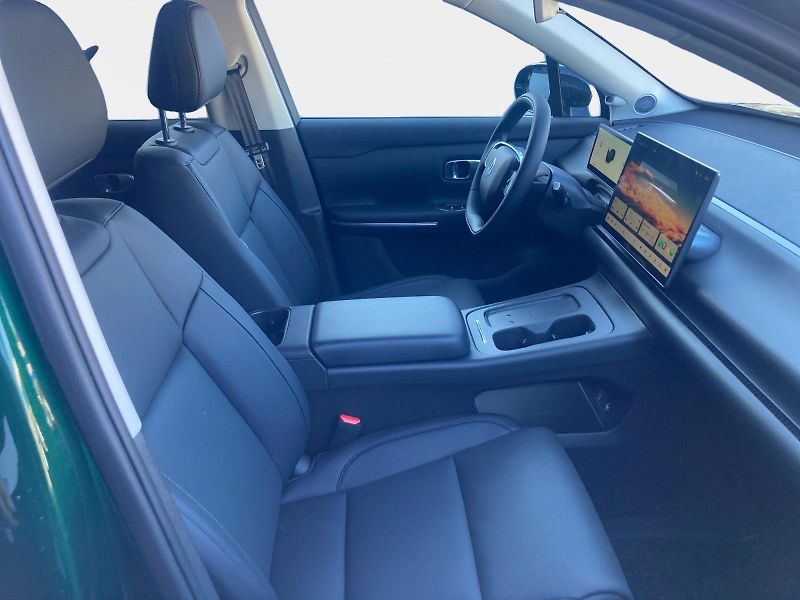 Leapmotor C10 (2026) Design 81,9 kWh AWD        - fotka 14 z 14