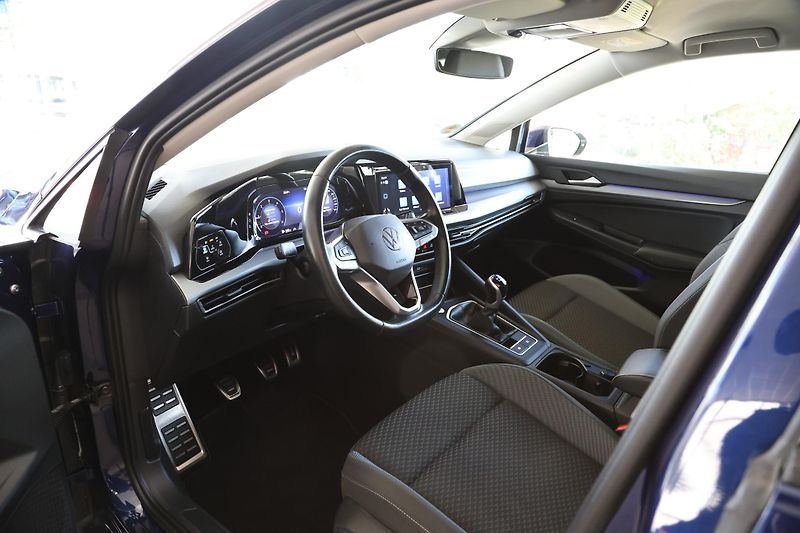 Volkswagen Golf Variant (2023) 2.0TDI LED Navi Tažné Display - fotka 12 z 39
