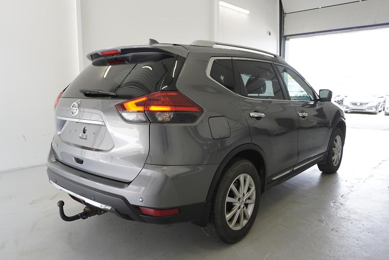 Nissan X-Trail  DIG-T 1,3i TEKNA  AUTOMAT - fotka 7 z 32