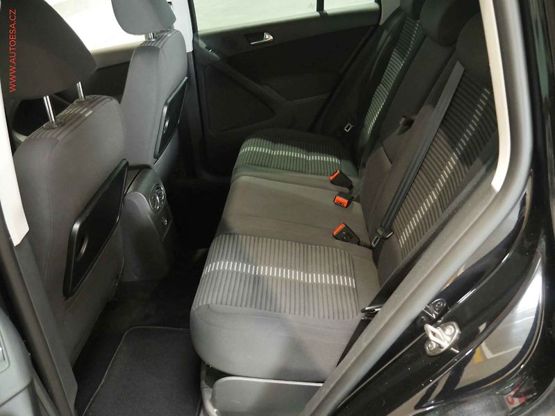 Volkswagen Tiguan (2010) 2.0 TDi 4x4, Sport&Style, TZ - fotka 10 z 18