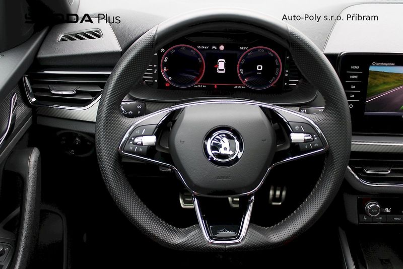 Škoda Kamiq (2023) Monte Carlo 1.5TSI / 110kW 6°M - fotka 17 z 24