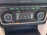 Škoda Superb (2012) 2.0TDi, DSG, bixenon - náhled 18