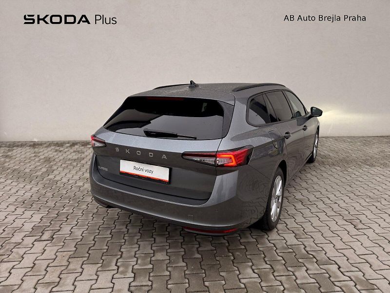 Škoda Superb (2024) COMBI SELEC TD 110/2.0 A7F - fotka 2 z 32