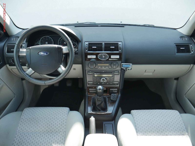 Ford Mondeo (2005) 2.0i, ČR, AAC, tempo - fotka 8 z 13