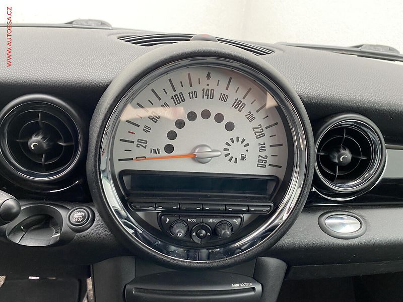 Mini Cooper (2011) 1.6 D, Bixen, +ALU - fotka 14 z 16