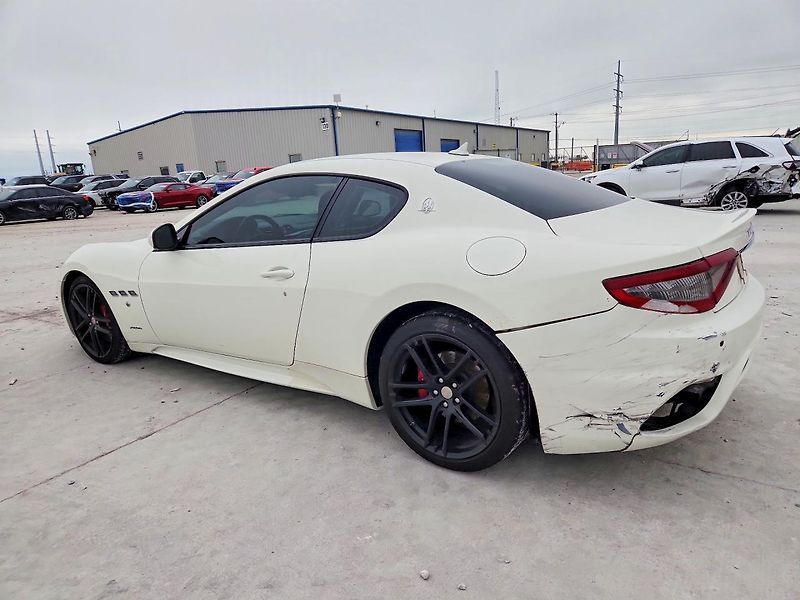 Maserati GranTurismo (2017) S - fotka 3 z 11
