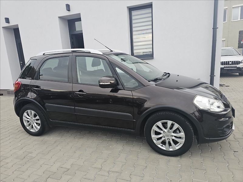 Suzuki SX4 1,6 VVTI 88KW STYLE  AUTOMAT - fotka 5 z 43