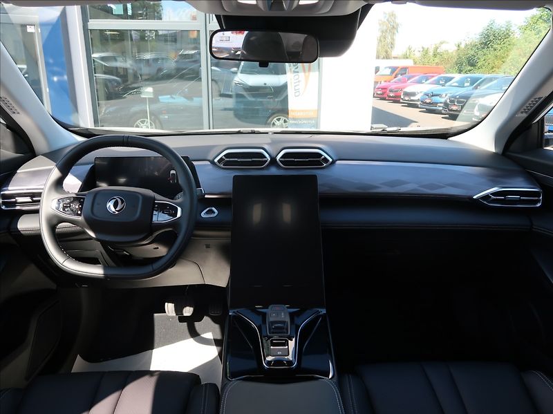 Dongfeng Mage (2026) 1,5 T 145 kW E3 DCT7 - fotka 20 z 26