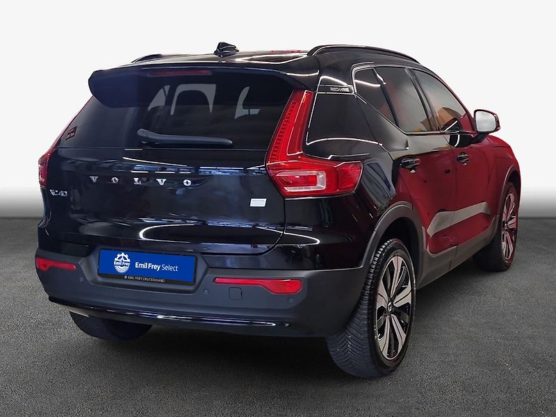 Volvo XC40 Recharge 69 kWh Plus - fotka 2 z 19